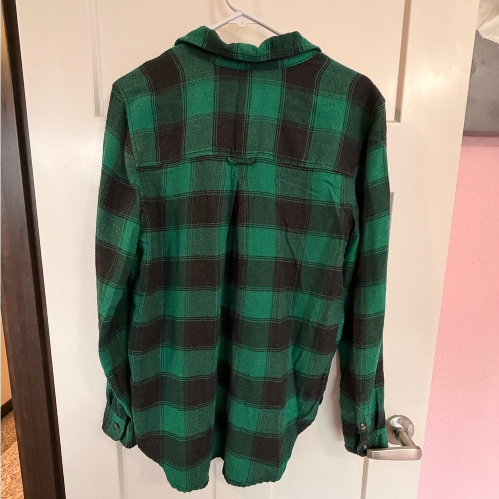 American Eagle Outfitters Green and Black Plaid Shirt - Picture 3 of 4
